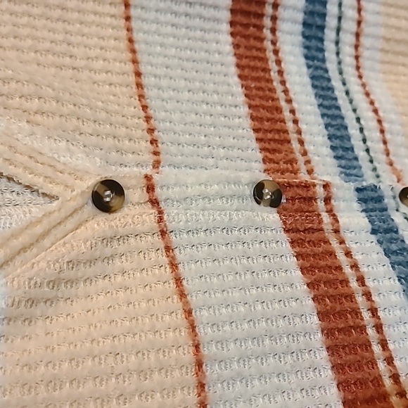 Urban Outfitters Out From Under Jojo Oversized Thermal Button-Front Top Size Med - Picture 7 of 14